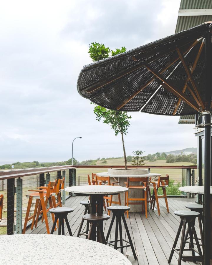Caves Coastal Bar & Bungalows Кейвс Бич Экстерьер фото